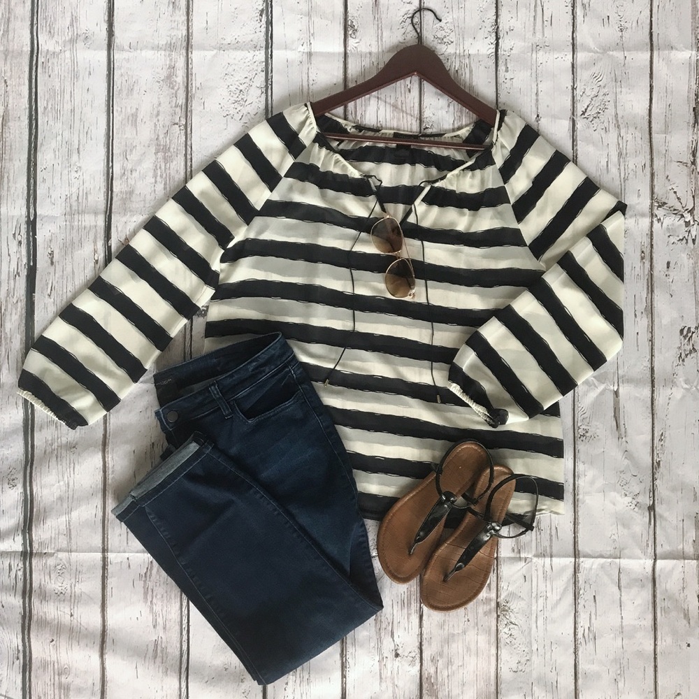 ‼️💥Ann Taylor top Sz L!